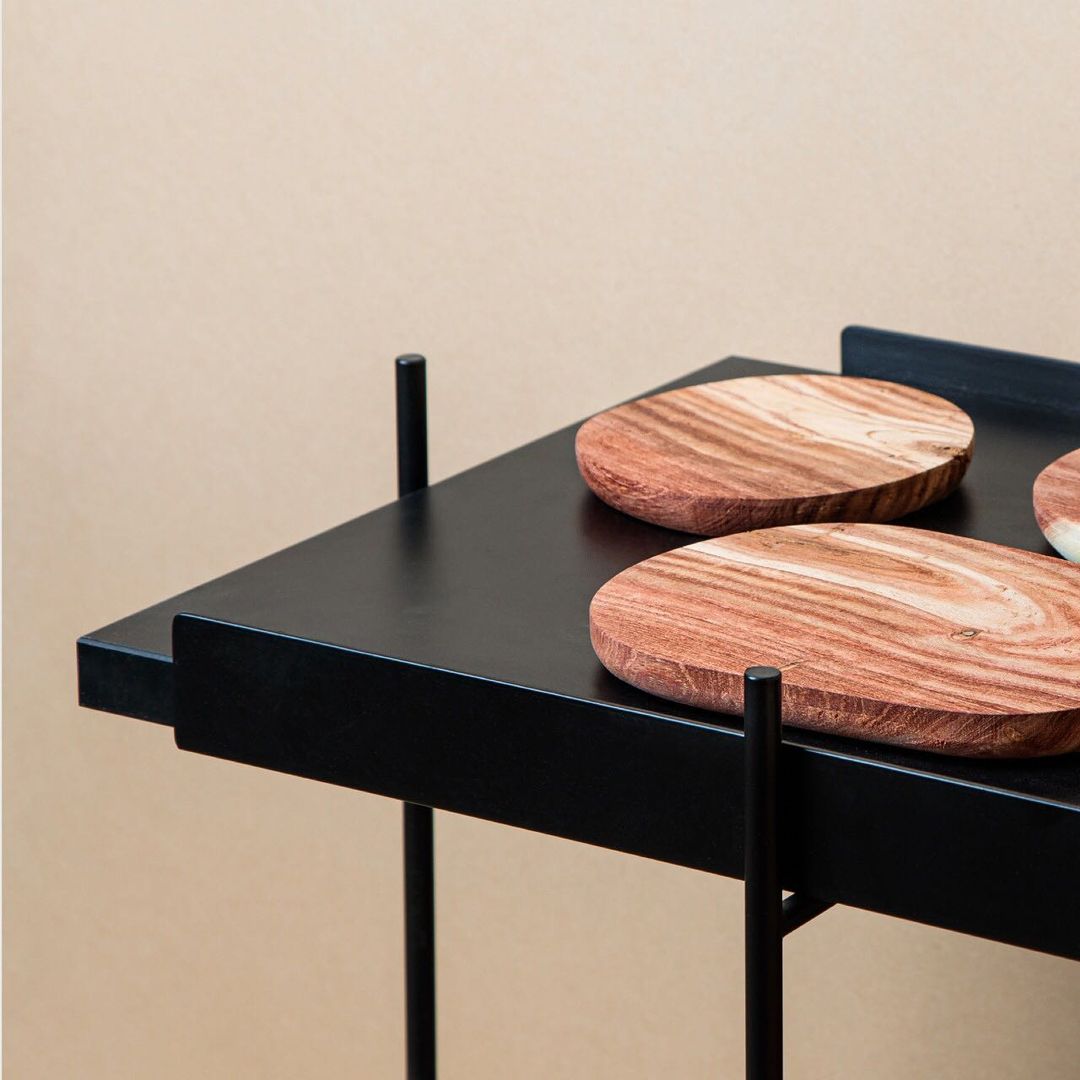 Mesa de Apoyo 1 Trama